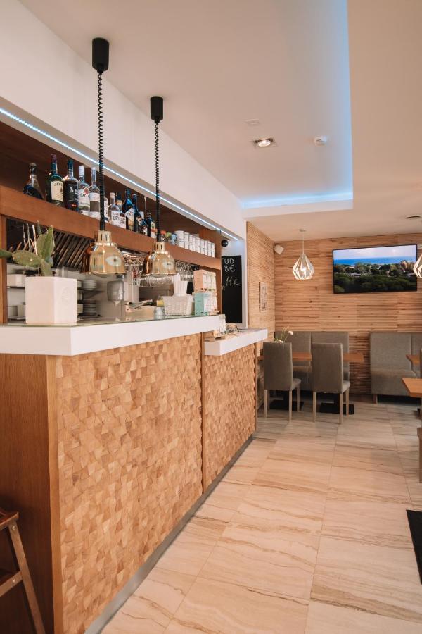 Merepargi Aparthotel & Cafe Нарва-Йыэсуу Экстерьер фото