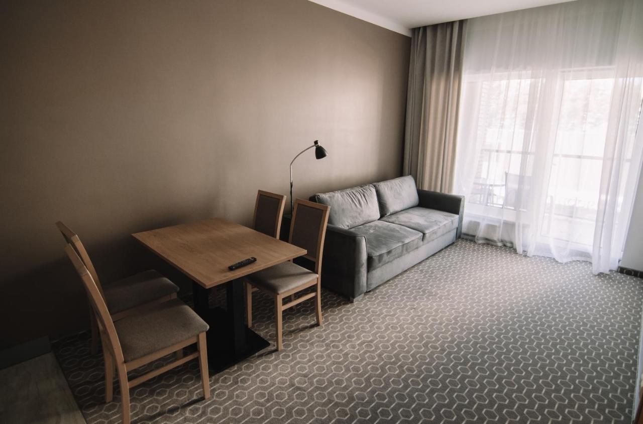 Merepargi Aparthotel & Cafe Нарва-Йыэсуу Номер фото